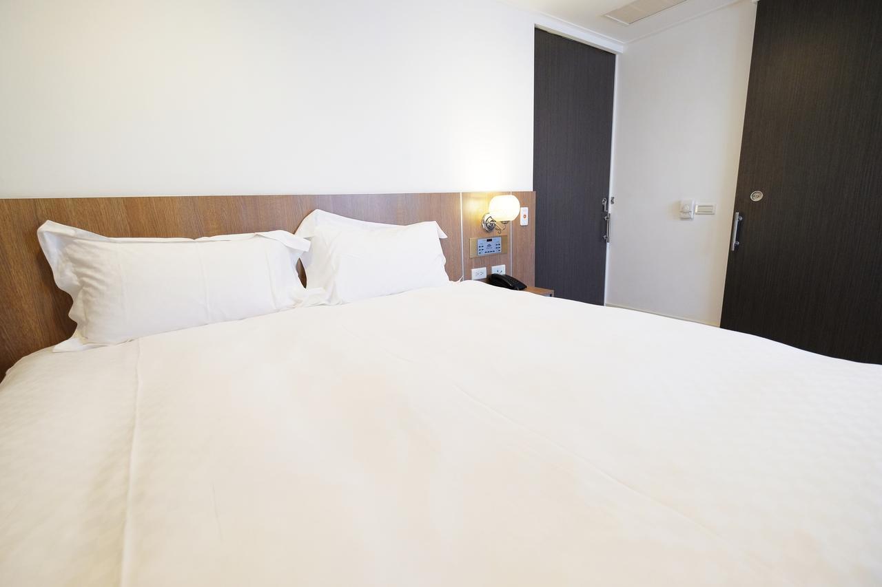 Dynasty Hotel Tainan Eksteriør bilde