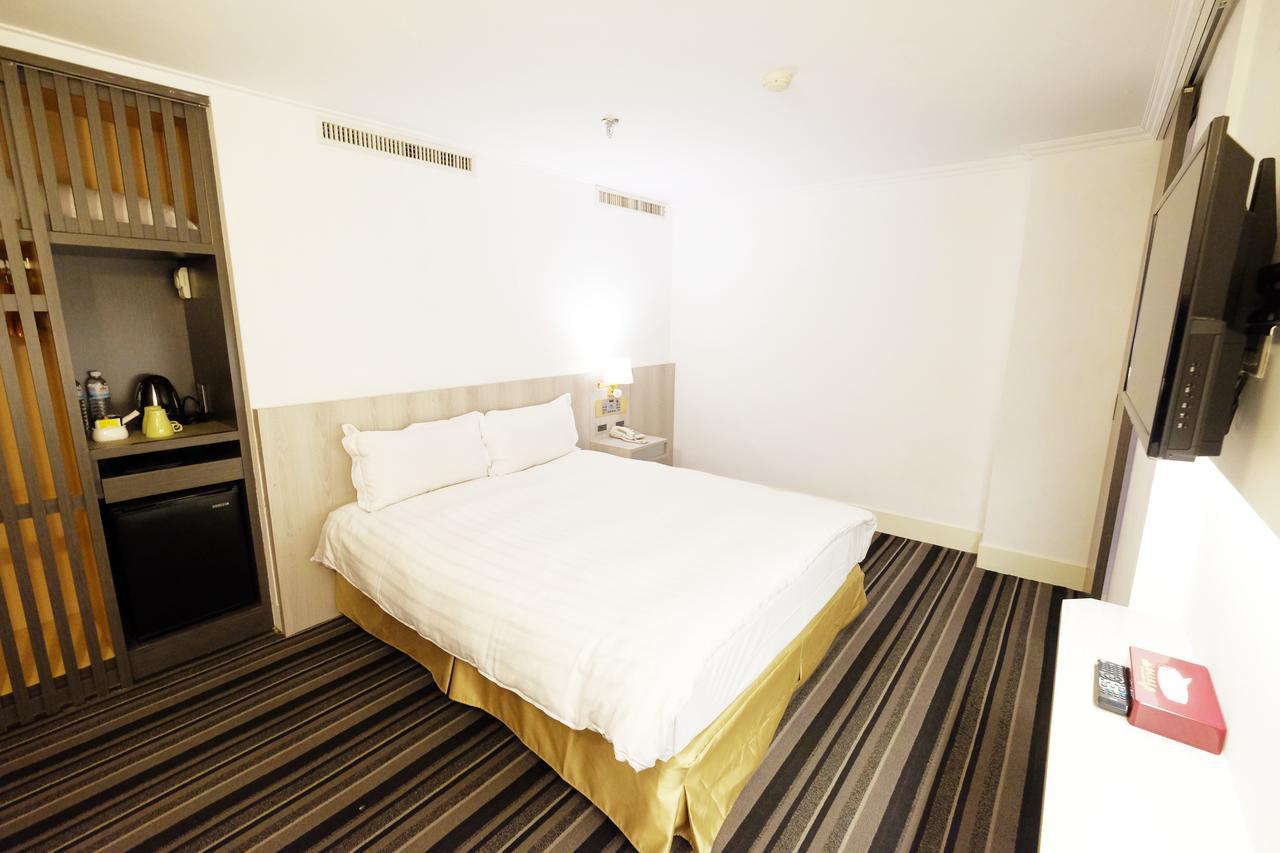 Dynasty Hotel Tainan Eksteriør bilde