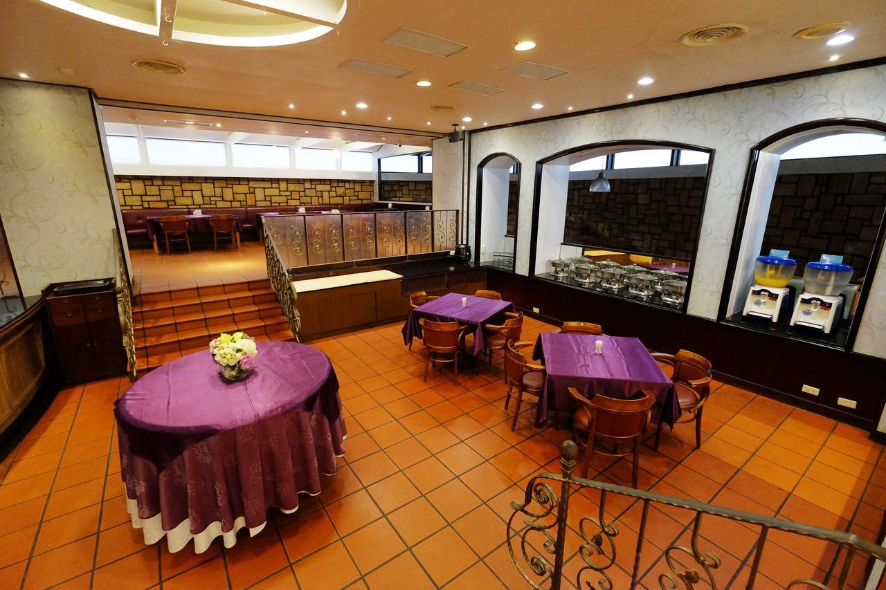 Dynasty Hotel Tainan Eksteriør bilde