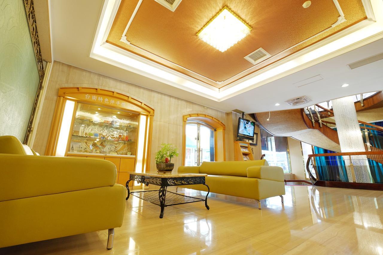 Dynasty Hotel Tainan Eksteriør bilde