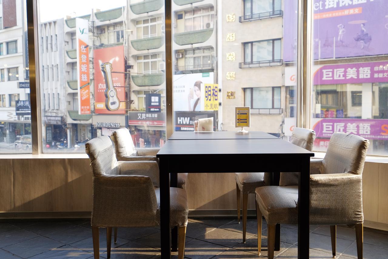 Dynasty Hotel Tainan Eksteriør bilde